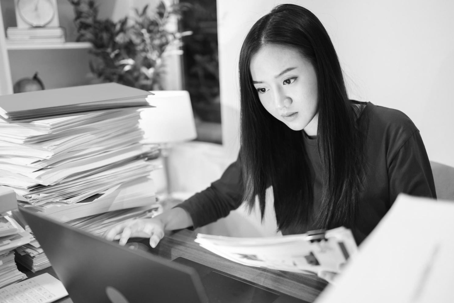 Teilnehmer bei interaktivem Finanzworkshop